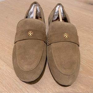 New in box Tory Burch ballet loafers.  Color River Rock, size 8.5.